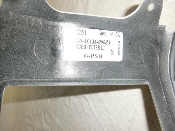 H83120-MAM-000ZY Tankatrappe links weiß für Gold Wing GL 1500